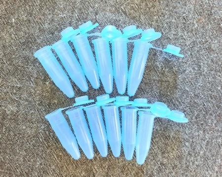 Kapsler for luktestoff og urin