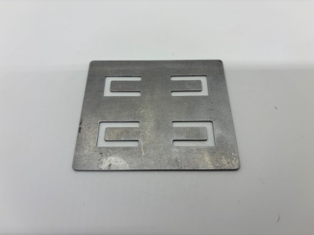 Trampeplateutløser til 120 feller.