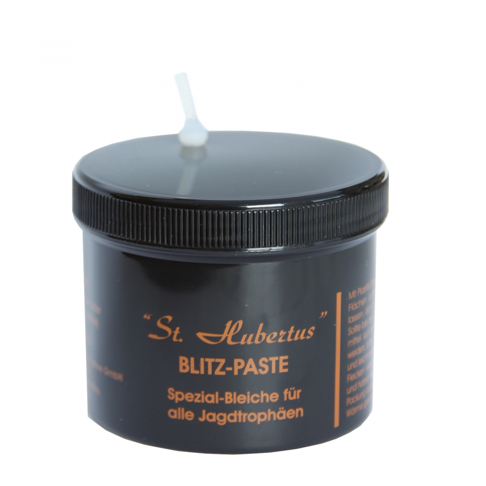 ST. HUBERTUS blekemiddel-pasta for jaktrofeer. 150 ml.
Rekker til ca. 5 rådyrskaller eller 2 hjorteskaller.